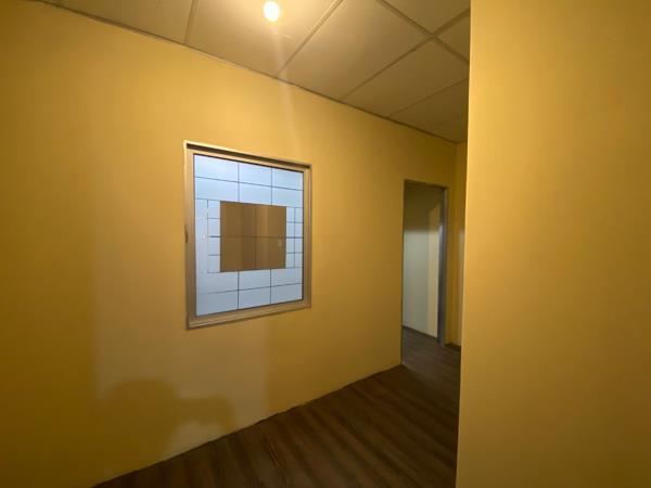 75  m² Commercial space