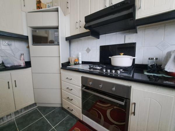 1.5 Bedroom Apartment