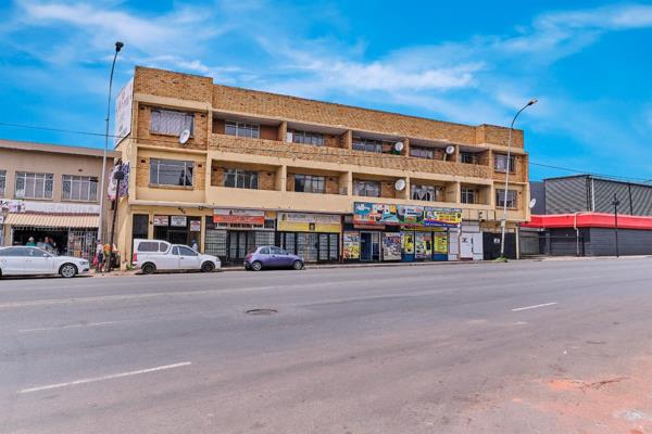 855  m² Commercial space