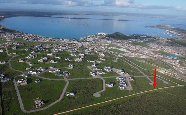 667 m² Land