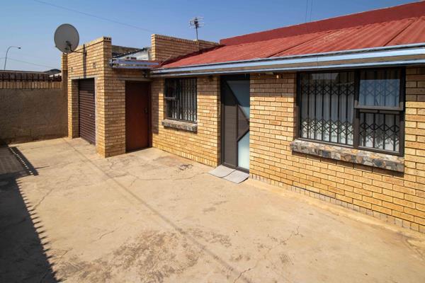 2 Bedroom House