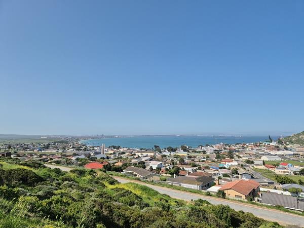 743 m² Land