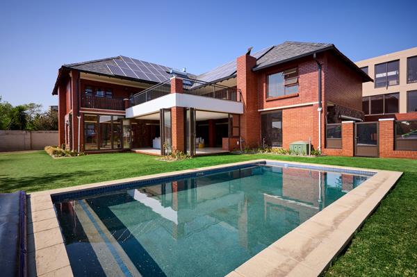 5 Bedroom House
