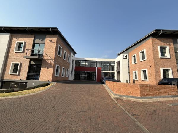 141  m² Commercial space