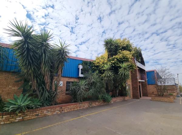 678 m² Industrial space