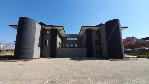 3 949  m² Commercial space