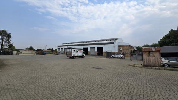1 700 m² Industrial space