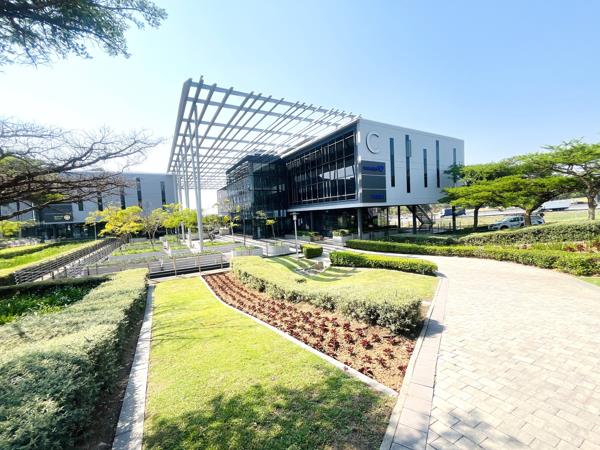 612  m² Commercial space