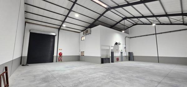 414  m² Industrial space