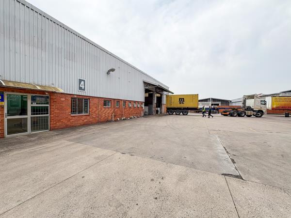 1 639 m² Industrial space