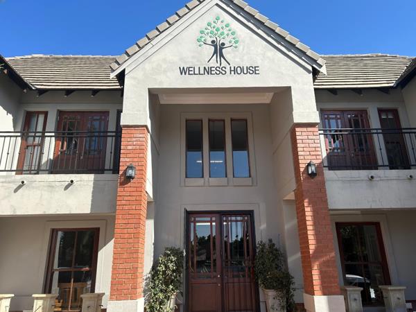 16.6  m² Commercial space