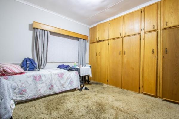 1 Bedroom House