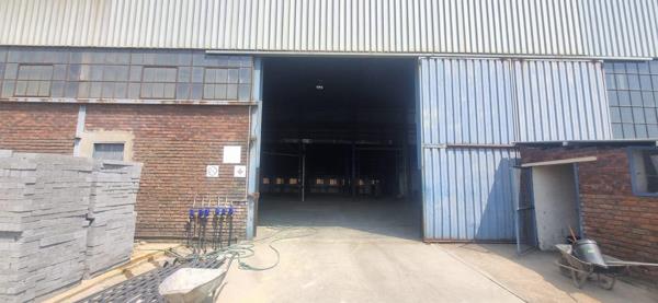 853  m² Industrial space