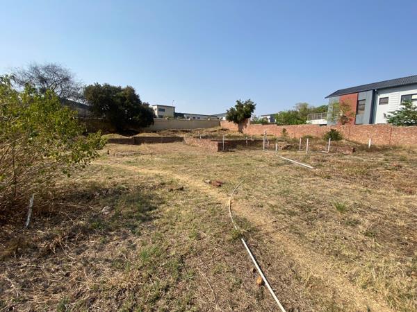 1 228 m² Land