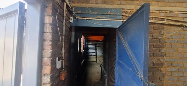 163  m² Industrial space