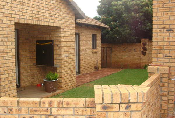 2 Bedroom House