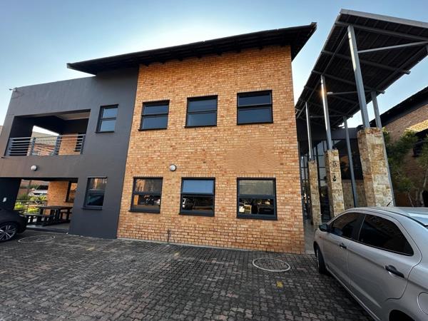 205  m² Commercial space