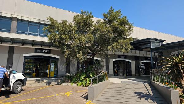 238  m² Office Space