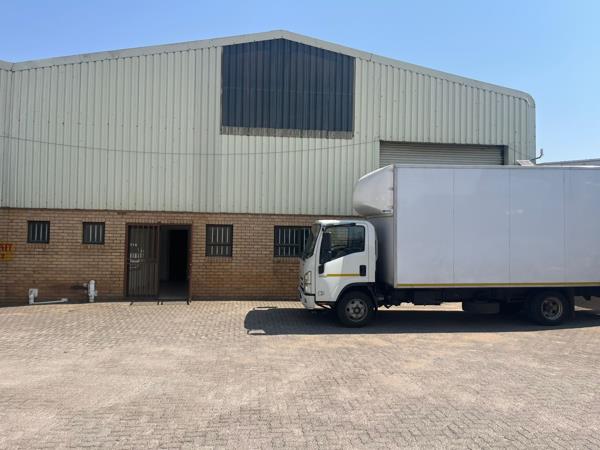 379  m² Industrial space