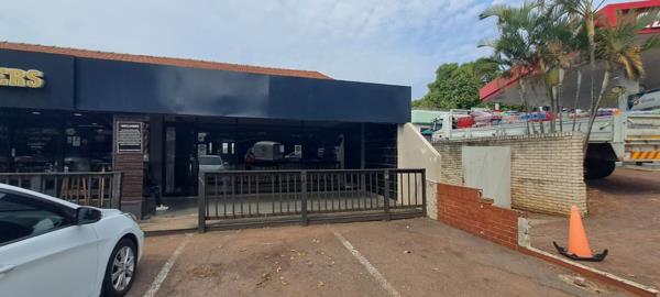 143  m² Commercial space