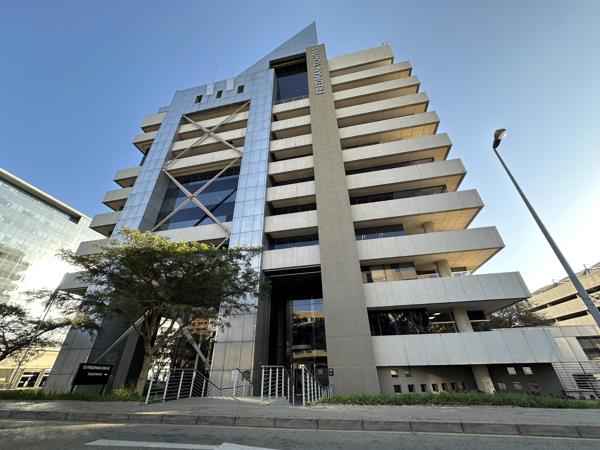 154  m² Commercial space