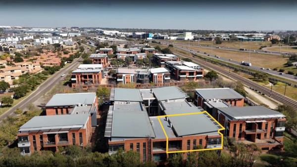 253 m² Office Space