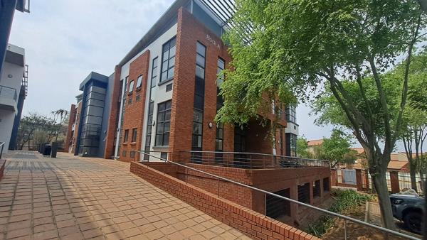 102 m² Office Space