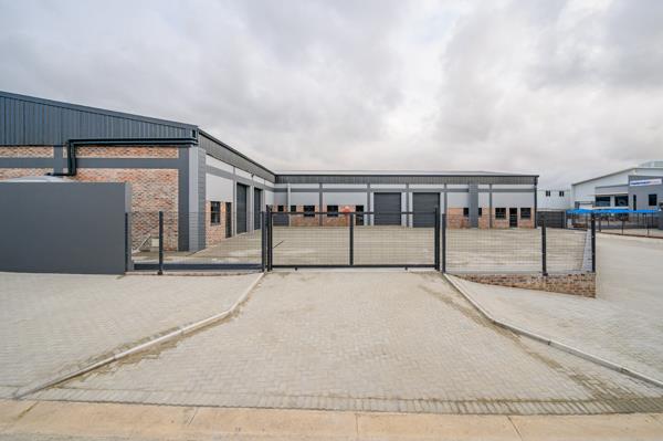 225  m² Commercial space