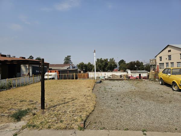 1 600  m² Industrial space