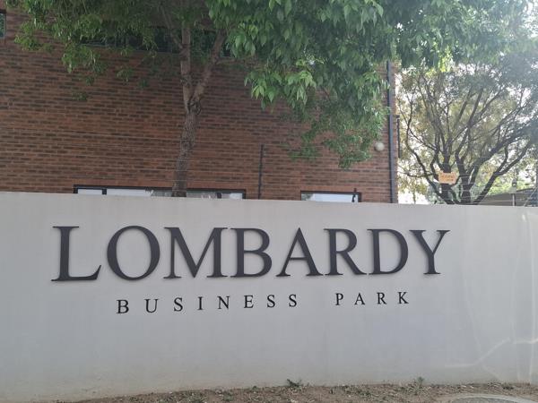 87  m² Commercial space