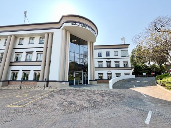 1 396  m² Commercial space