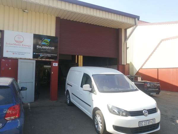 192  m² Industrial space