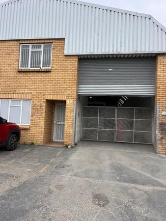 566  m² Industrial space