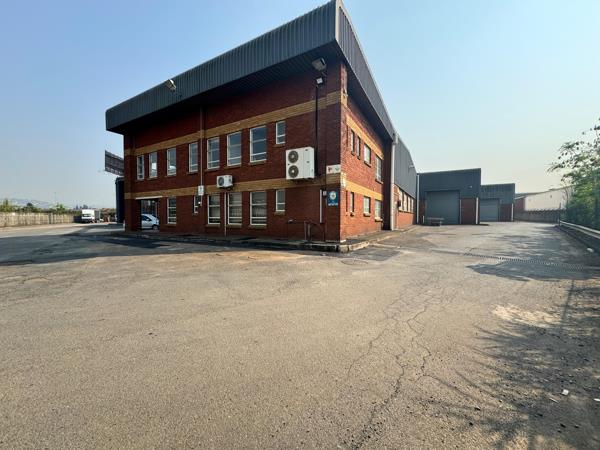 900  m² Industrial space