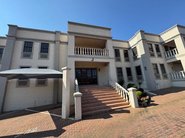 730  m² Commercial space