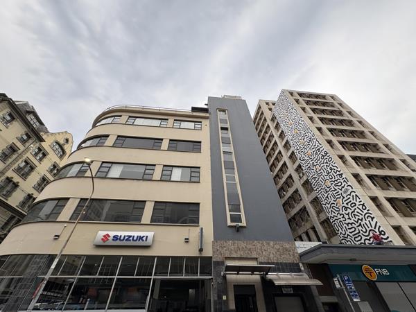 657  m² Commercial space