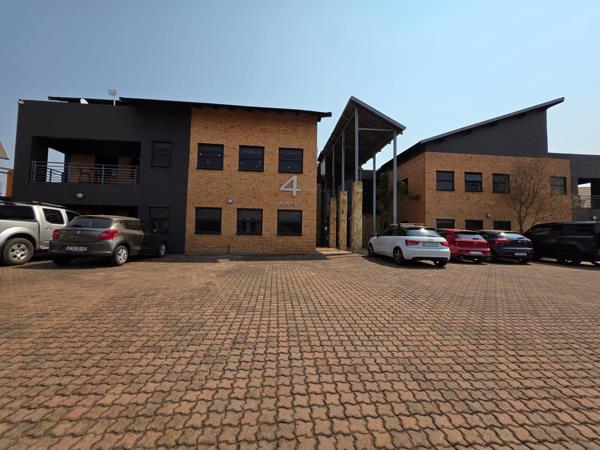 205  m² Commercial space