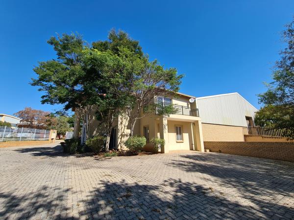 1 756  m² Industrial space