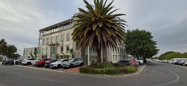 597  m² Office Space