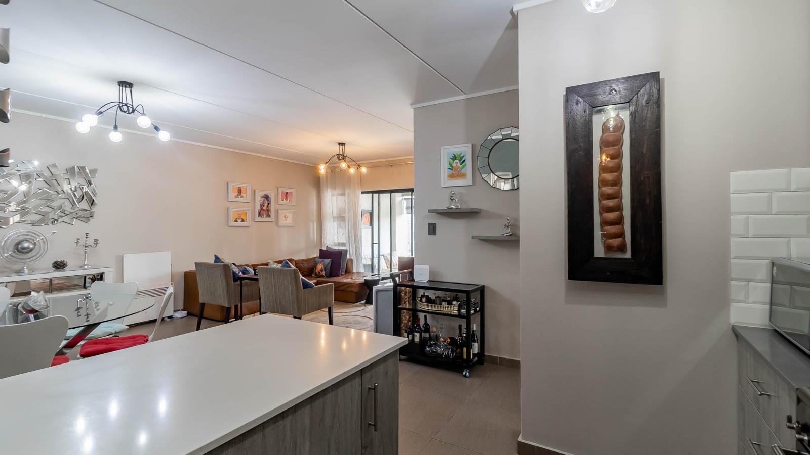 Apartment in Kyalami Ridge - More