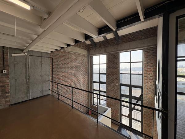 158  m² Commercial space