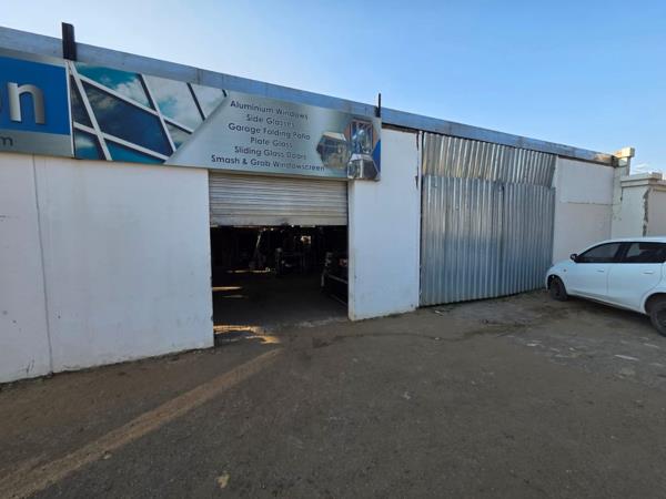 220  m² Commercial space