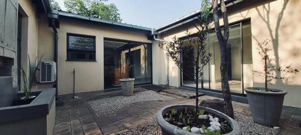 162.9  m² Commercial space