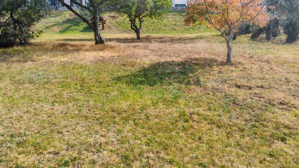 566 m² Land
