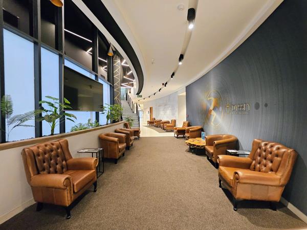 47.2 m² Commercial space