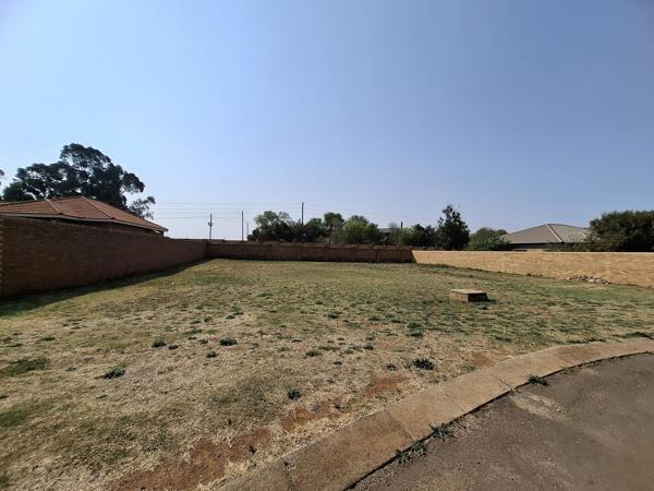 836 m² Land