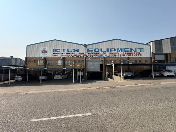 1 800  m² Industrial space