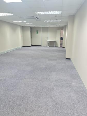 230  m² Office Space