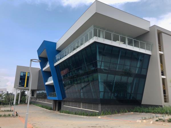 3 438 m² Commercial space