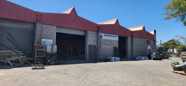 1 250  m² Industrial space